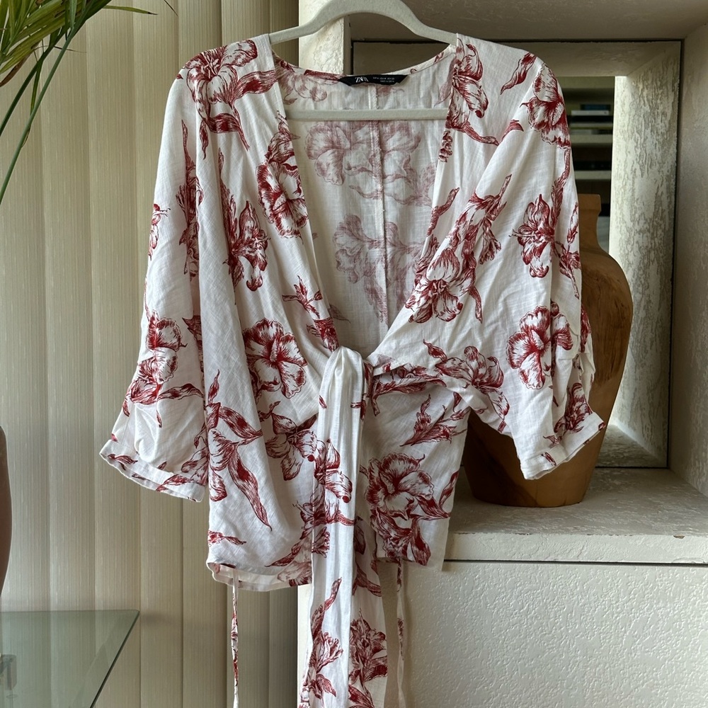 Zara linen floral wrap blouse - Picture 2 of 4